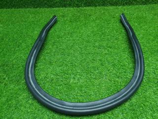 Уплотнительная резинка капота Volkswagen Polo 5 2019 614 604 6C1 CWVA 1.6л 6R0823723 Б/У