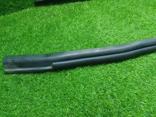 Уплотнительная резинка крыши левая Sandero 2 2015 5S K7M 812 1.5л