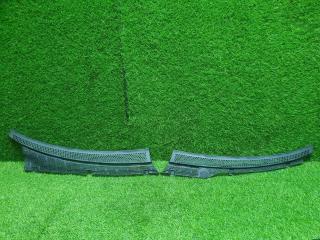 Запчасть жабо под дворники Mercedes Benz C180 1994