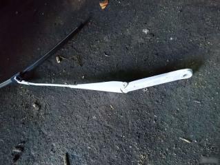 Фото запчасти поводок дворника левый Ford Focus 2 Б/У запчасть Запчасть поводок дворника левый Ford Focus 2