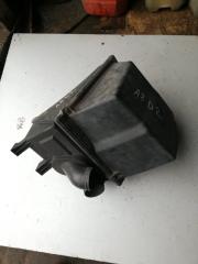 Запчасть корпус воздушного фильтра Audi A8