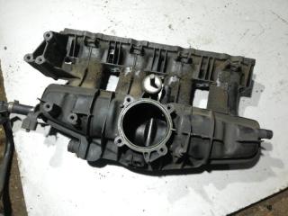 Запчасть впускной коллектор Volkswagen Passat