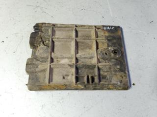 Запчасть площадка акб Toyota Hiace