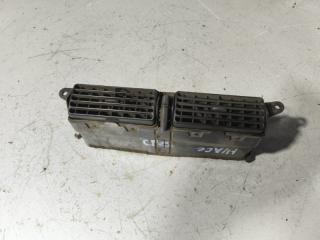 Запчасть дефлектор воздушный средний Toyota Hiace