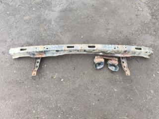 Запчасть усилитель переднего бампера Toyota Hiace