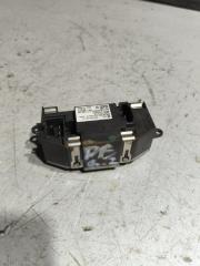 Резистор печки Volkswagen Passat