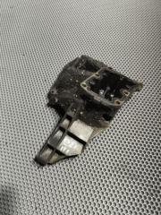 Запчасть кронштейн компрессора кондиционера Mercedes-Benz C-CLASS