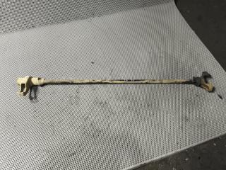 Фото запчасти торсион подвески правый Toyota Hilux Surf 1990 Б/У запчасть Запчасть торсион подвески правый Toyota Hilux Surf 1990