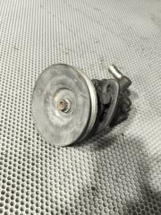 Фото запчасти насос гур Toyota Hilux Surf 1990 Б/У запчасть Запчасть насос гур Toyota Hilux Surf 1990