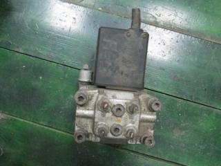 Блок ABS Audi 100 Б/У Блок ABS Audi 100