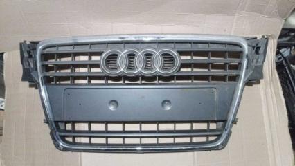 Решетка радиатора Audi A4