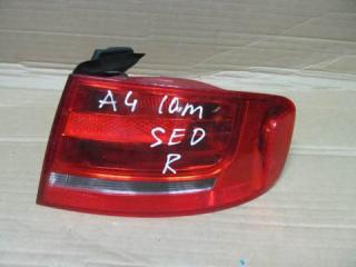 Фонарь задний правый наружный Audi A4