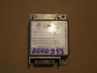 Фото запчасти блок управления airbag Volkswagen Passat Б/У запчасть Запчасть блок управления airbag Volkswagen Passat