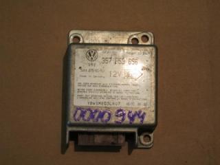 Фото запчасти блок управления airbag Volkswagen Passat Б/У запчасть Запчасть блок управления airbag Volkswagen Passat