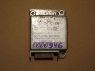 Фото запчасти блок управления airbag Volkswagen Passat Б/У запчасть Запчасть блок управления airbag Volkswagen Passat