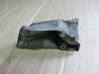 Опора двигателя Passat B5 1997-2005