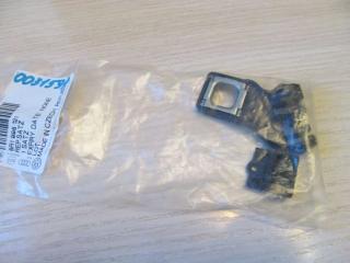 Запчасть крепление фары левое Audi Q5