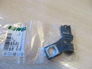 Запчасть крепление фары правое Audi Q5