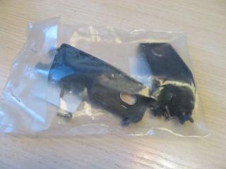 Фото запчасти крепление фары правое Audi Q3 новая запчасть Запчасть крепление фары правое Audi Q3