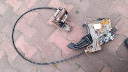 Запчасть педаль стояночного тормоза audi Q7 2007