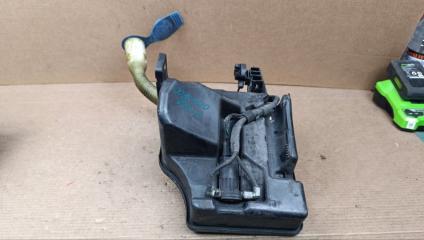 Запчасть бачок стеклоомывателя SKODA RAPID 2013