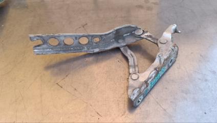 Петля капота правая Skoda Octavia