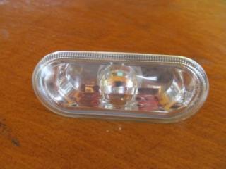 Фото запчасти повторитель поворота VW PASSAT Б/У запчасть Запчасть повторитель поворота VW PASSAT