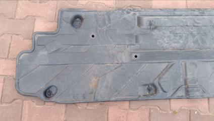 Защита правая C204 2013 СЕДАН