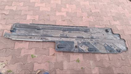 Защита правая C204 2013 СЕДАН