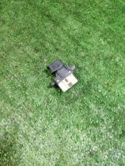 Фото запчасти кнопка стеклоподъемника Haima 3 2011 Б/У запчасть Запчасть кнопка стеклоподъемника Haima 3 2011