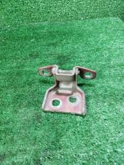 Петля двери Renault logan