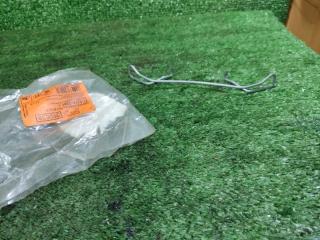 Запчасть зажим тормозных колодок Audi A4