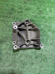 Запчасть кронштейн компрессора кондиционера Citroen C4