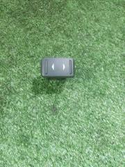 Фото запчасти кнопка стеклоподъемника Ford Focus 2010 Б/У запчасть Запчасть кнопка стеклоподъемника Ford Focus 2010