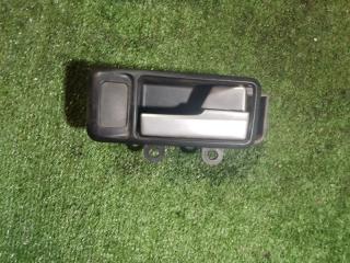 Ручка двери внутренняя задняя правая Ford Focus 2010 Б/У Ручка двери внутренняя задняя правая Ford Focus 2010