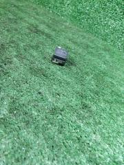 Запчасть реле Audi A6 2006