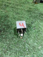 Запчасть реле Audi A6 2006