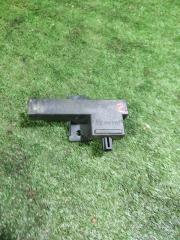 Запчасть антенна бесключевого доступа Audi A6 2006