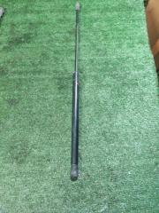 Амортизатор двери багажника Volkswagen Golf Б/У Амортизатор двери багажника Volkswagen Golf