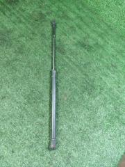 Амортизатор двери багажника Volkswagen Golf Б/У Амортизатор двери багажника Volkswagen Golf