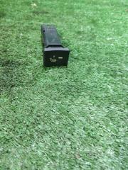 Фото запчасти кнопка обогрева сидений правая Geely Emgrand EC7 2014 Б/У запчасть Запчасть кнопка обогрева сидений правая Geely Emgrand EC7 2014