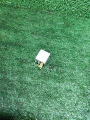 Фото запчасти реле Toyota Corolla Б/У запчасть Запчасть реле Toyota Corolla