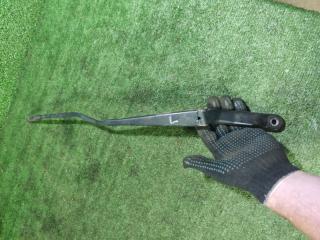 Запчасть поводок стеклоочистителя левый Peugeot 206