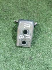 Запчасть петля двери передняя правая Citroen C5