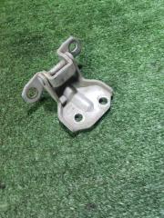 Петля двери передняя правая Sonata