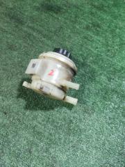 Фото запчасти бачок гидроусилителя руля Hyundai Accent Б/У запчасть Запчасть бачок гидроусилителя руля Hyundai Accent