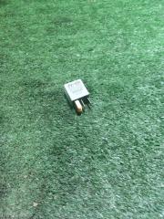 Фото запчасти реле Hyundai Accent Б/У запчасть Запчасть реле Hyundai Accent