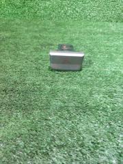 Фото запчасти кнопка аварийной сигнализации Hyundai Accent Б/У запчасть Запчасть кнопка аварийной сигнализации Hyundai Accent