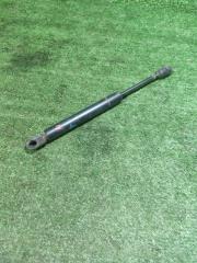 Фото запчасти амортизатор крышки багажника Nissan Primera Б/У запчасть Запчасть амортизатор крышки багажника Nissan Primera