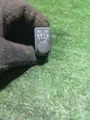 Фото запчасти кнопка корректора фар Nissan Primera Б/У запчасть Запчасть кнопка корректора фар Nissan Primera